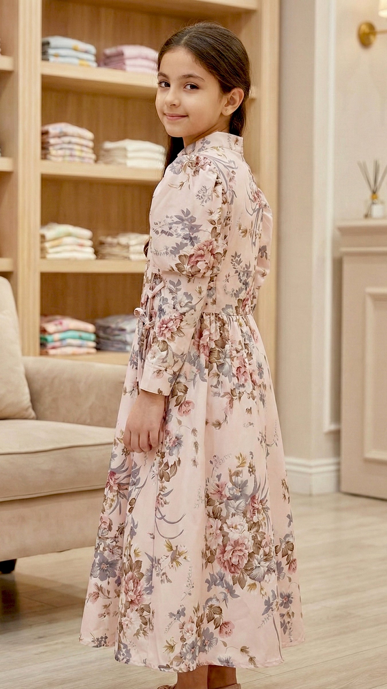 Beautiful Side Knot Puff Sleeves Frock.