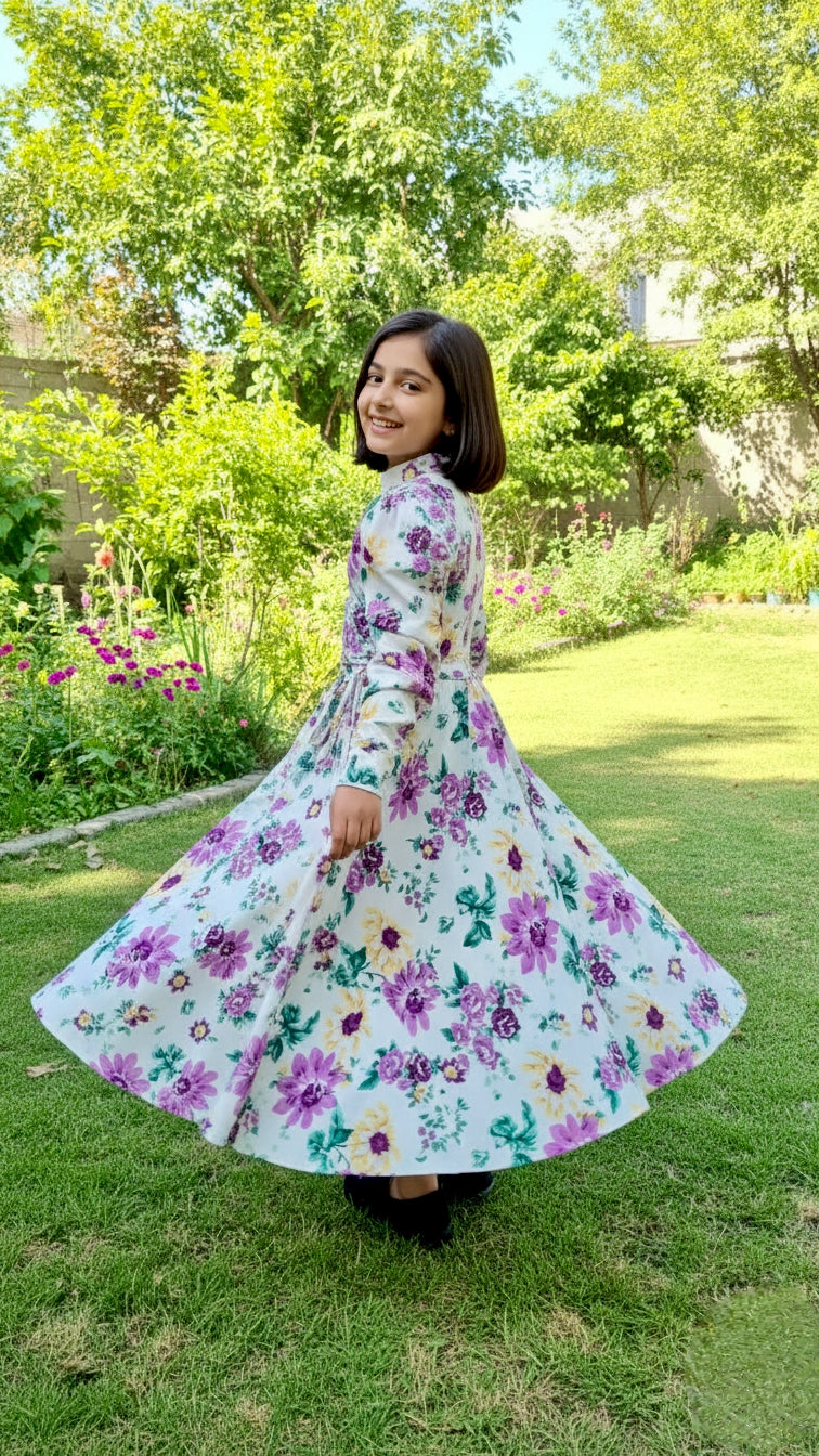 Beautiful Side Knot Puff Sleeves Frock.