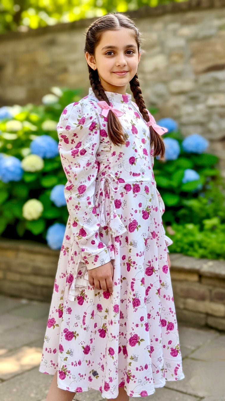 Beautiful Side Knot Puff Sleeves Frock.